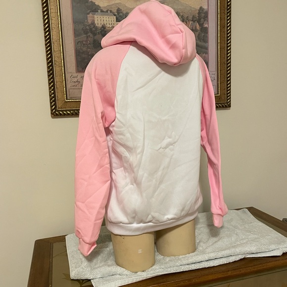 NEW HOODIE PAWS - Picture 3 of 3